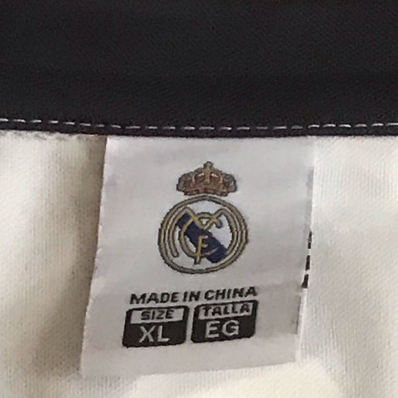 Real Madrid White and Blue Jersey Shirt, XL - Picture 3 of 7